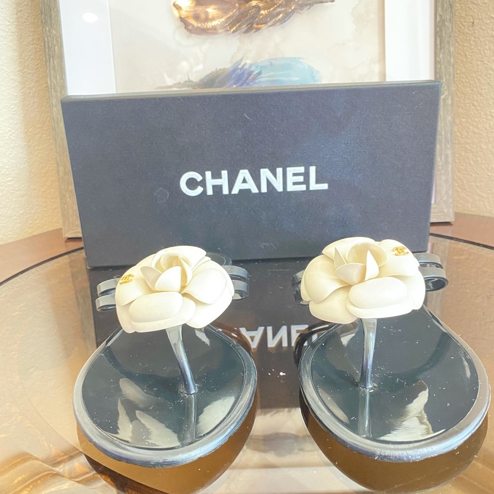Black Chanel thong